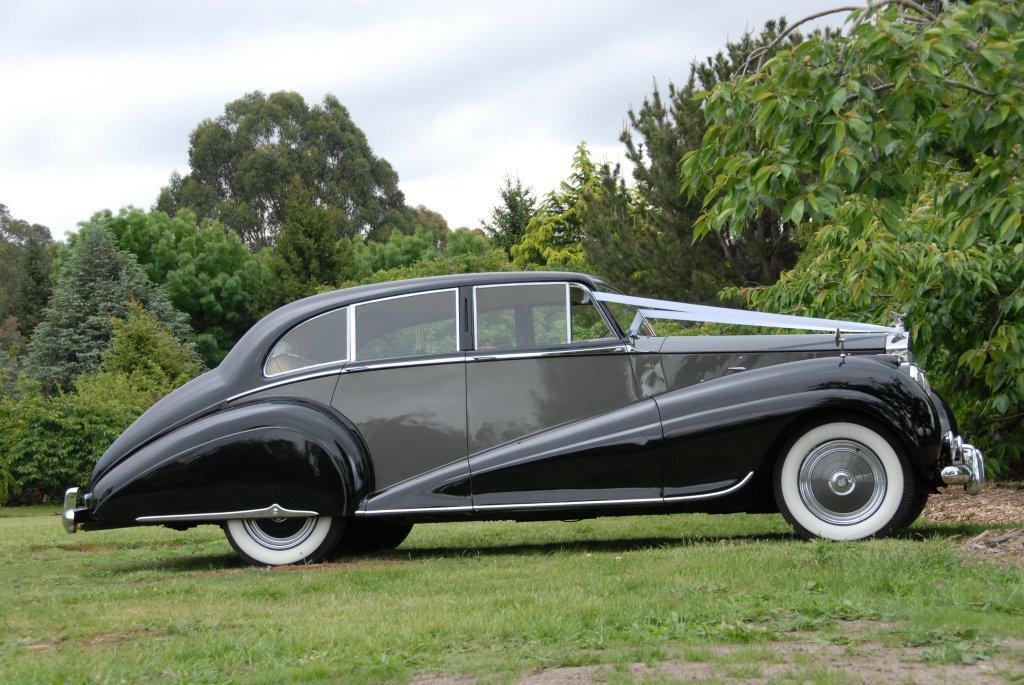 rolls royce 1951 wraith RSV Limo Hire 2